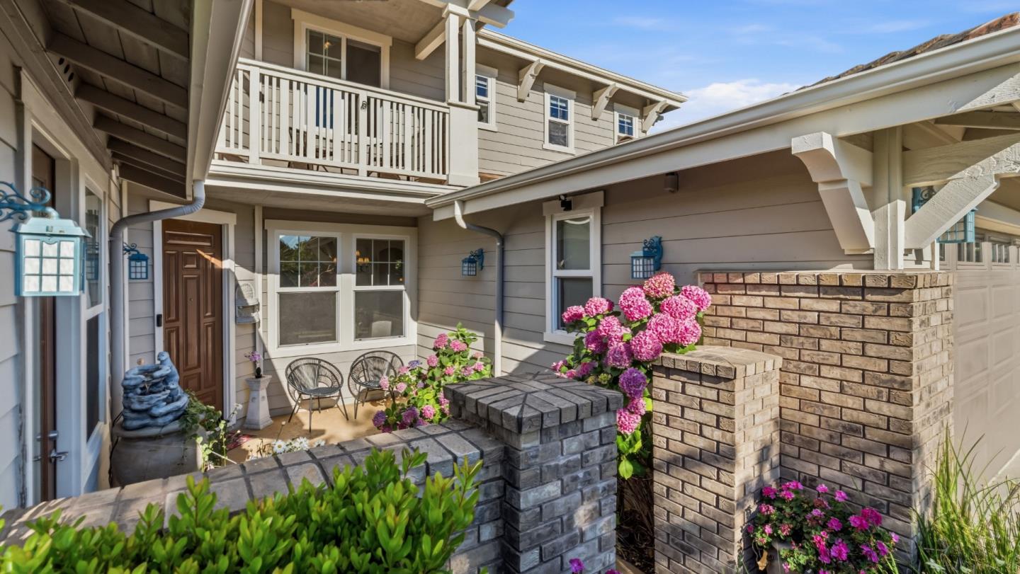 6 Deerfield Drive