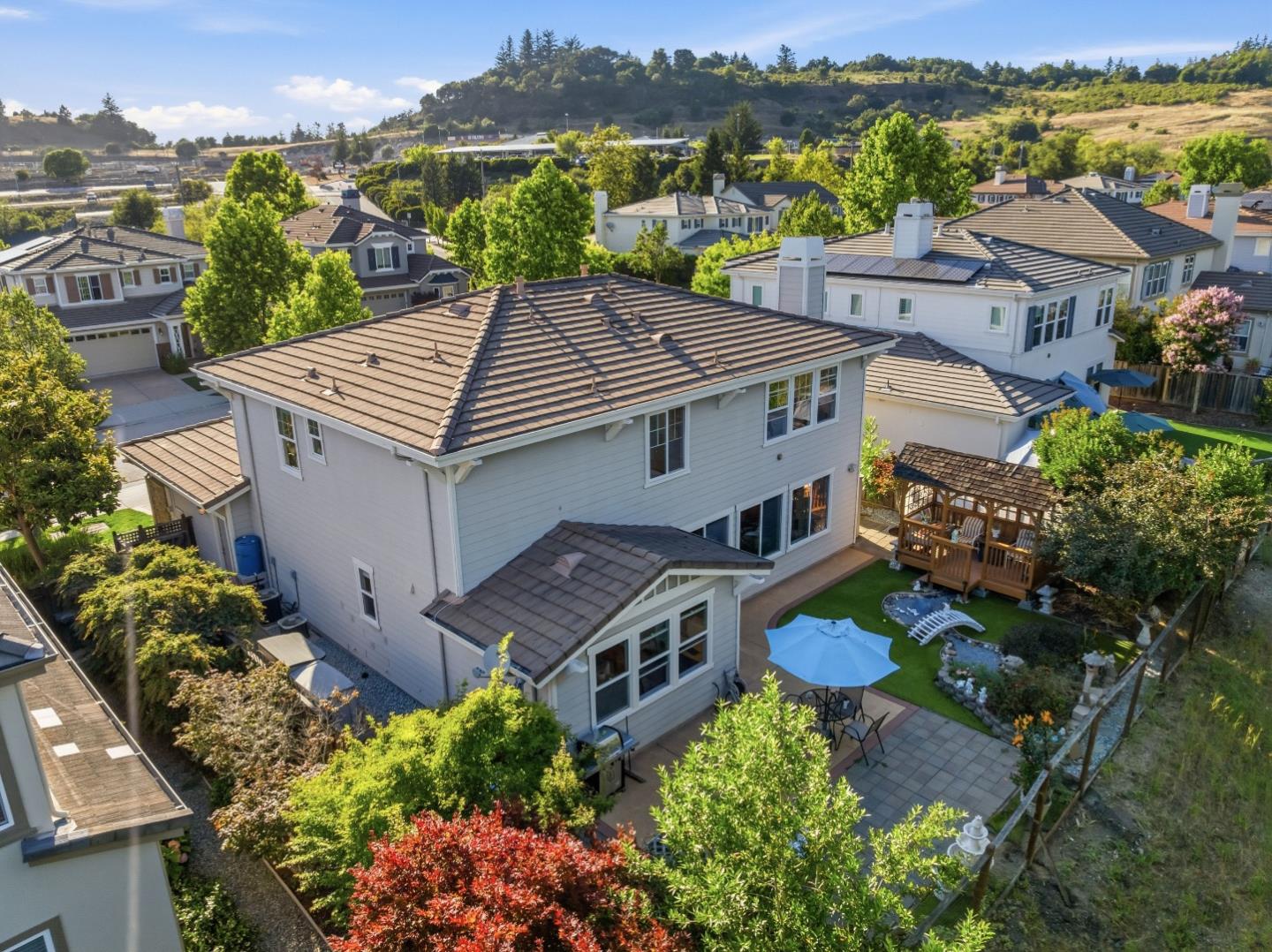 6 Deerfield Drive