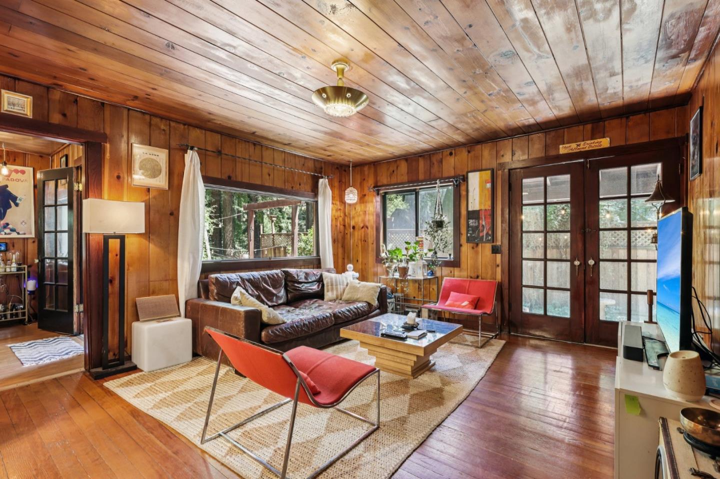 421 Hillside Dr.