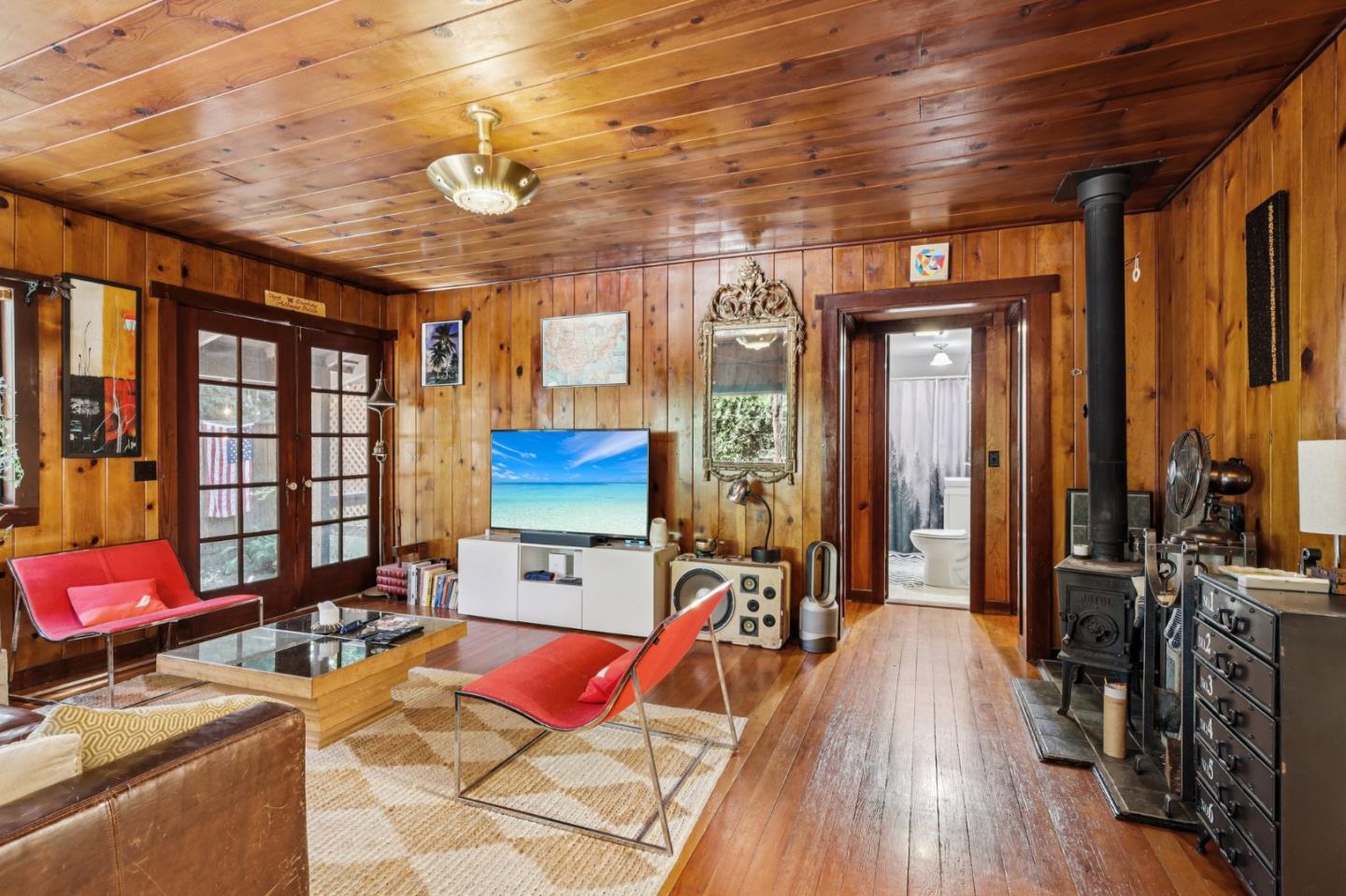 421 Hillside Dr.
