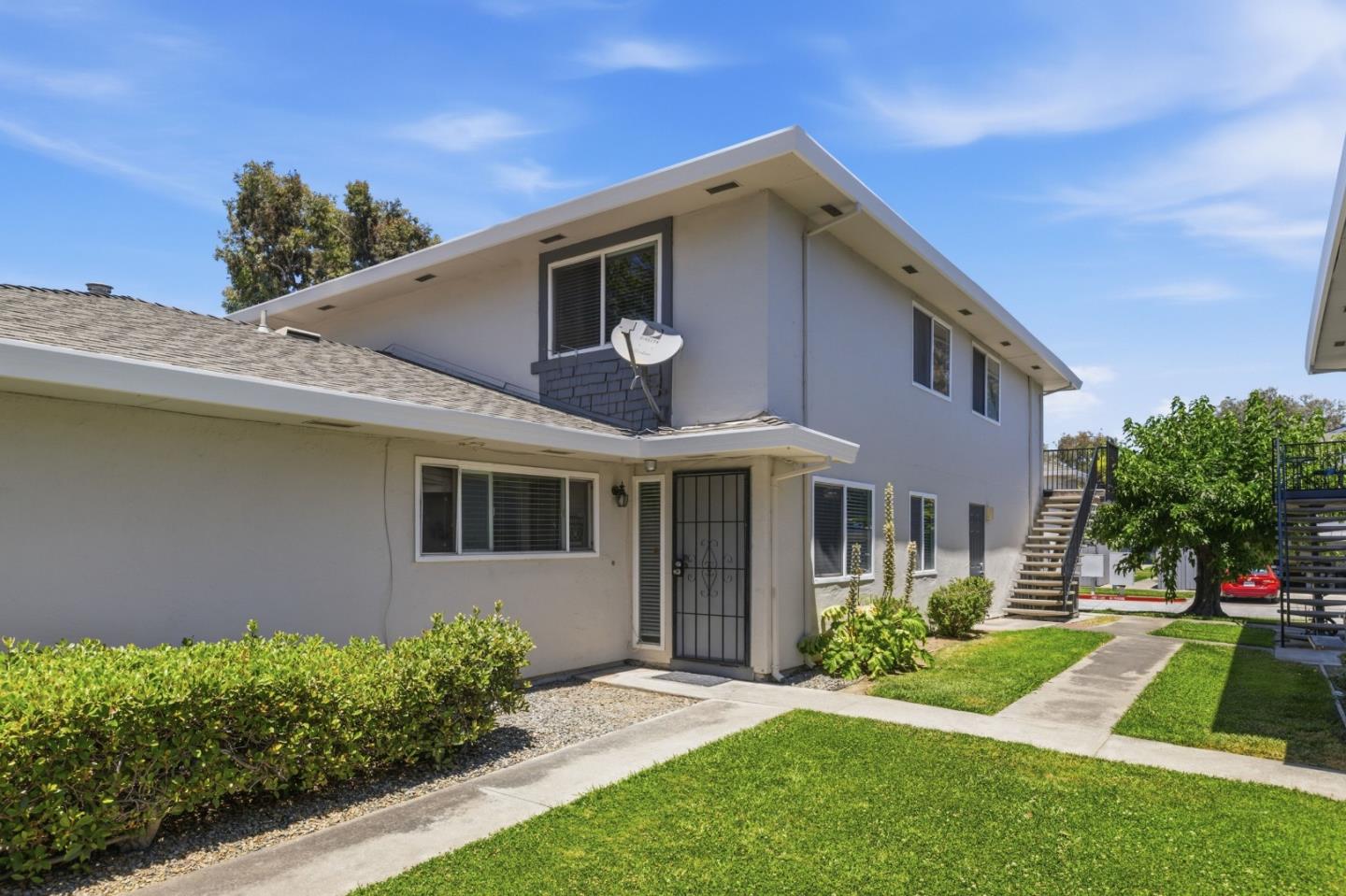 343 Blossom Hill RD 2