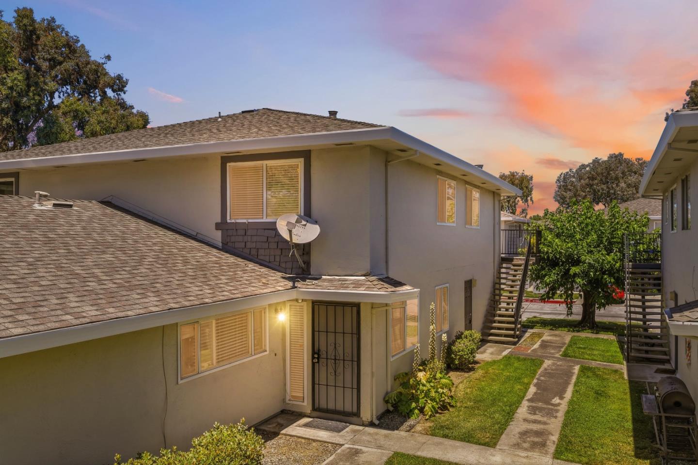 343 Blossom Hill RD 2
