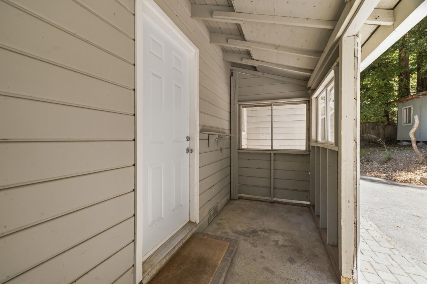 12489 Coleman AVE