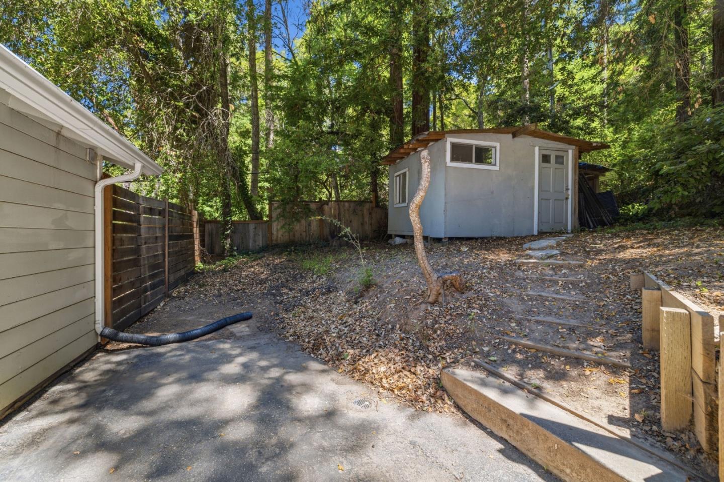 12489 Coleman AVE