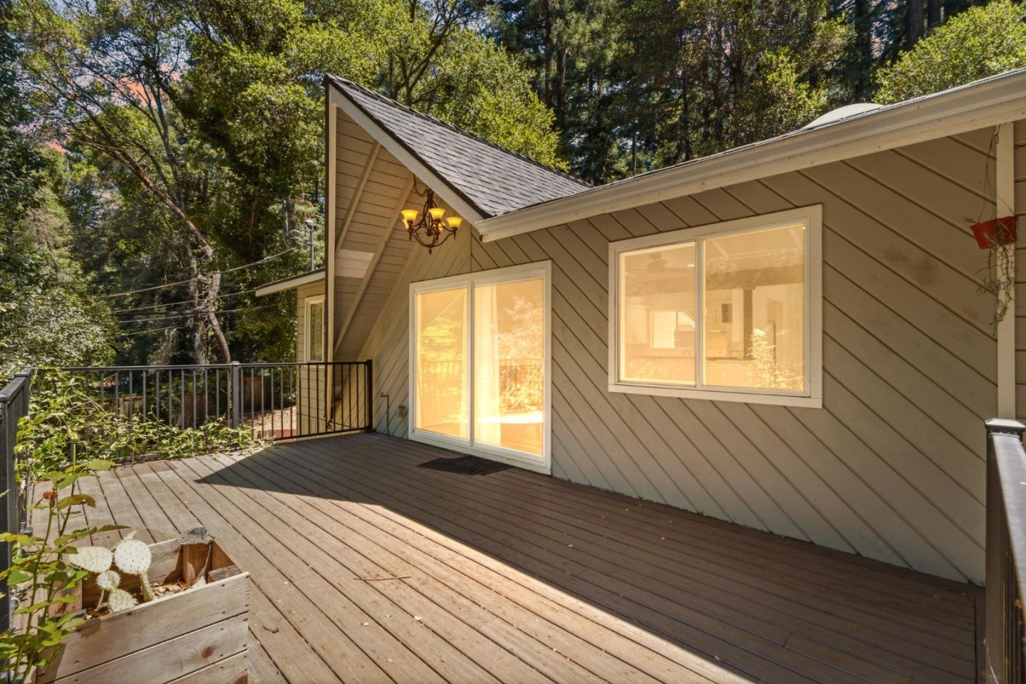 12489 Coleman AVE