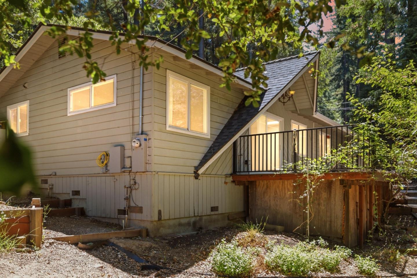 12489 Coleman AVE