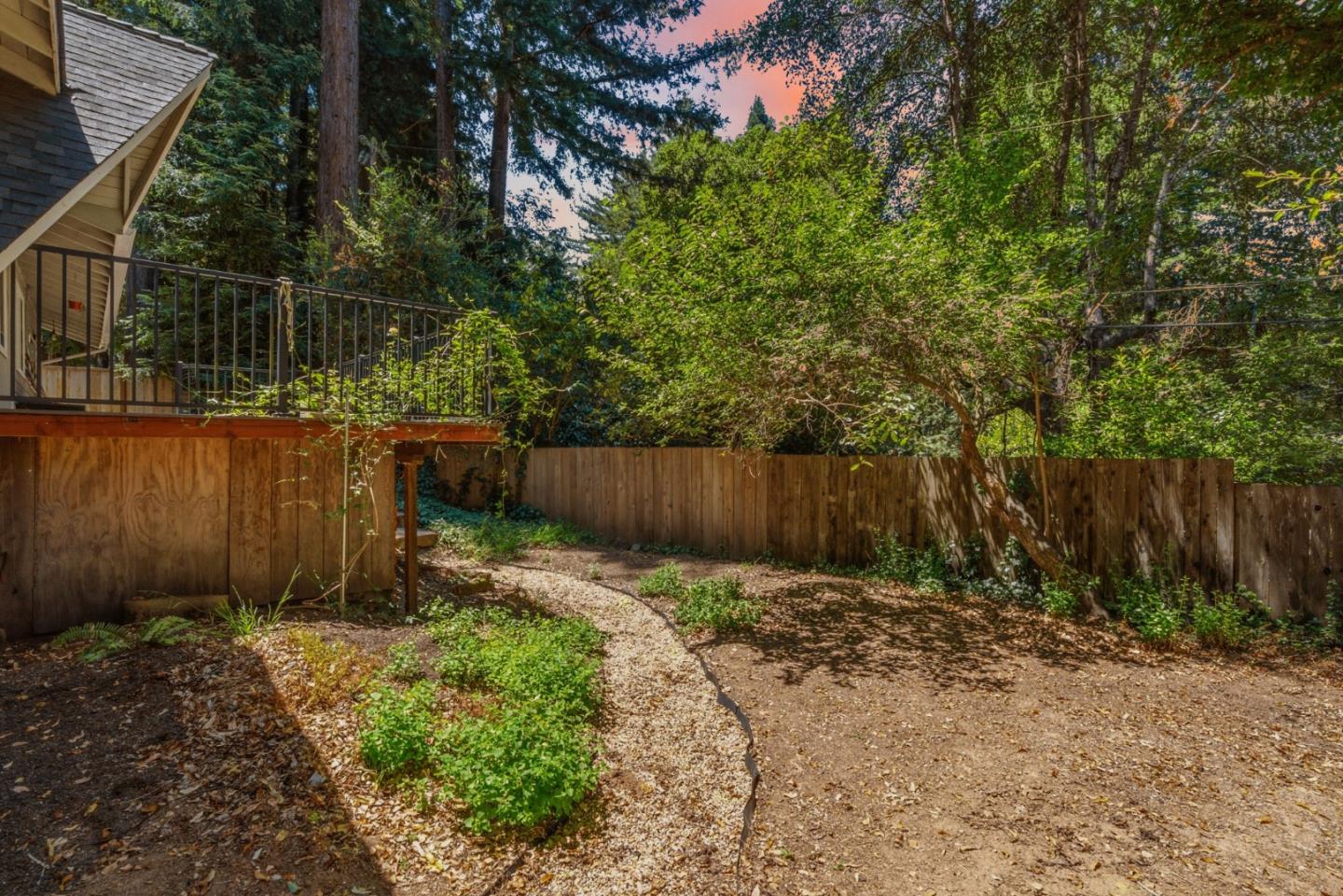 12489 Coleman AVE