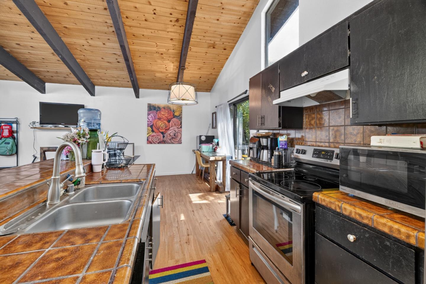 240 Tabor DR