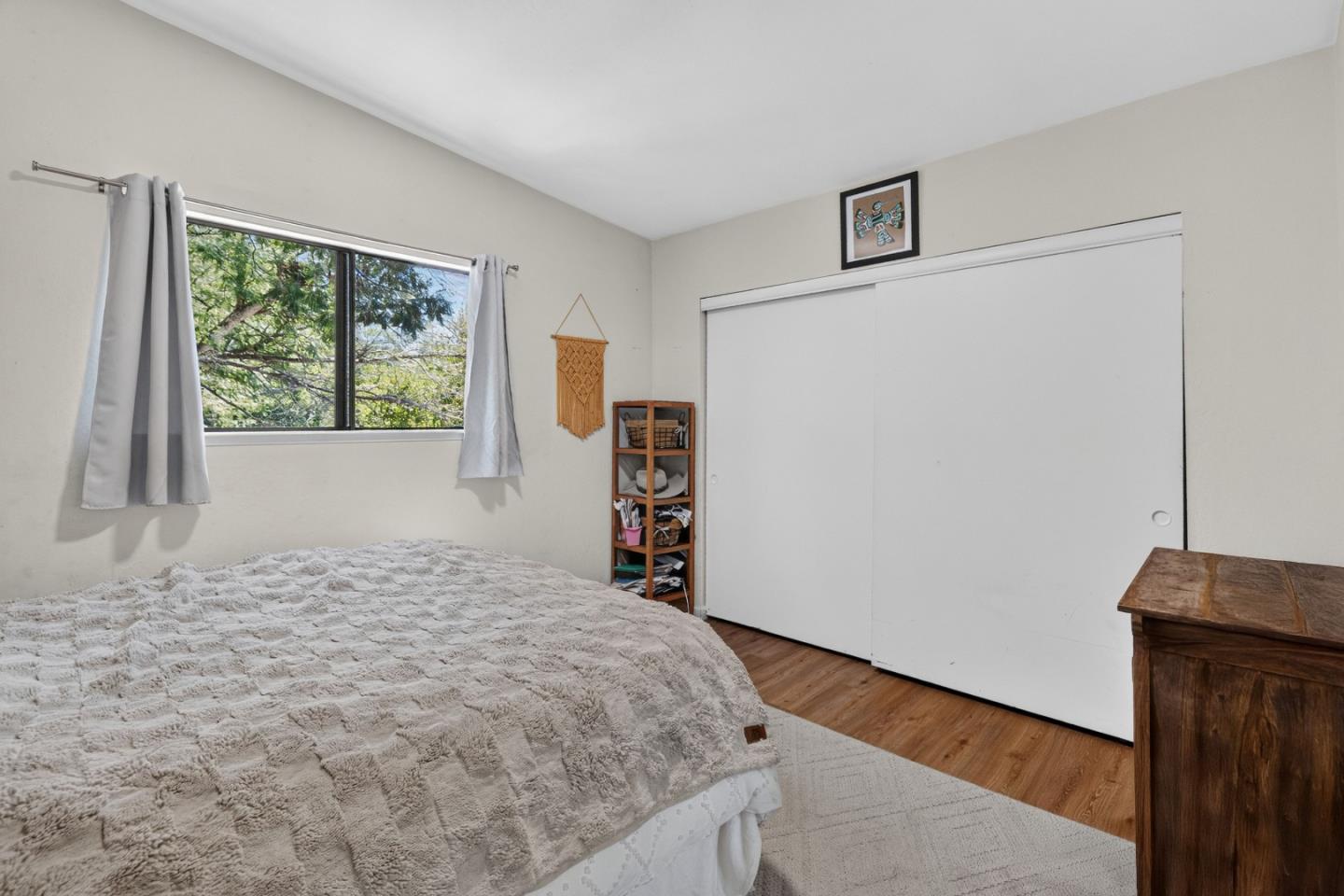 240 Tabor DR