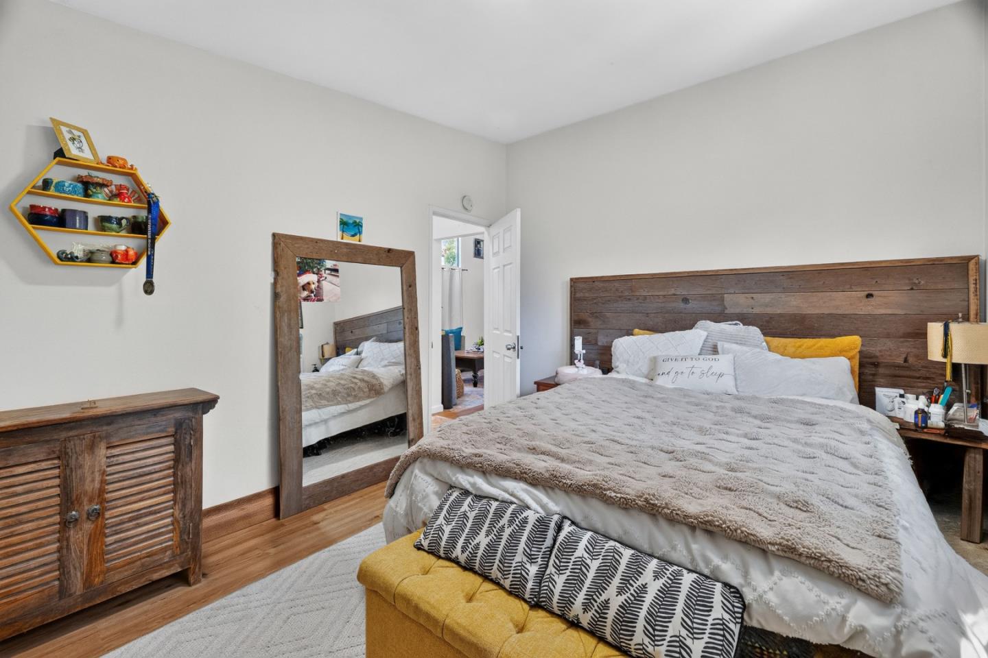 240 Tabor DR