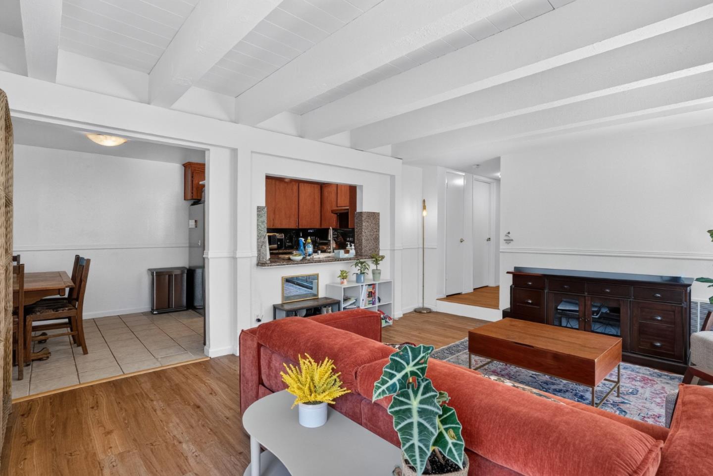 240 Tabor DR