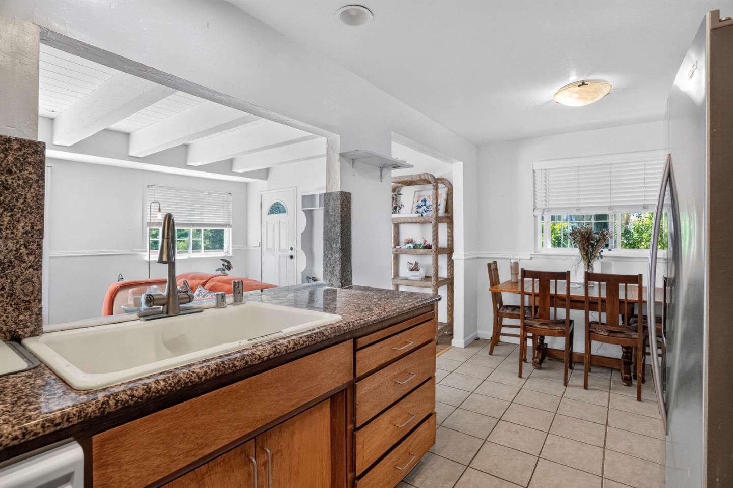 240 Tabor DR
