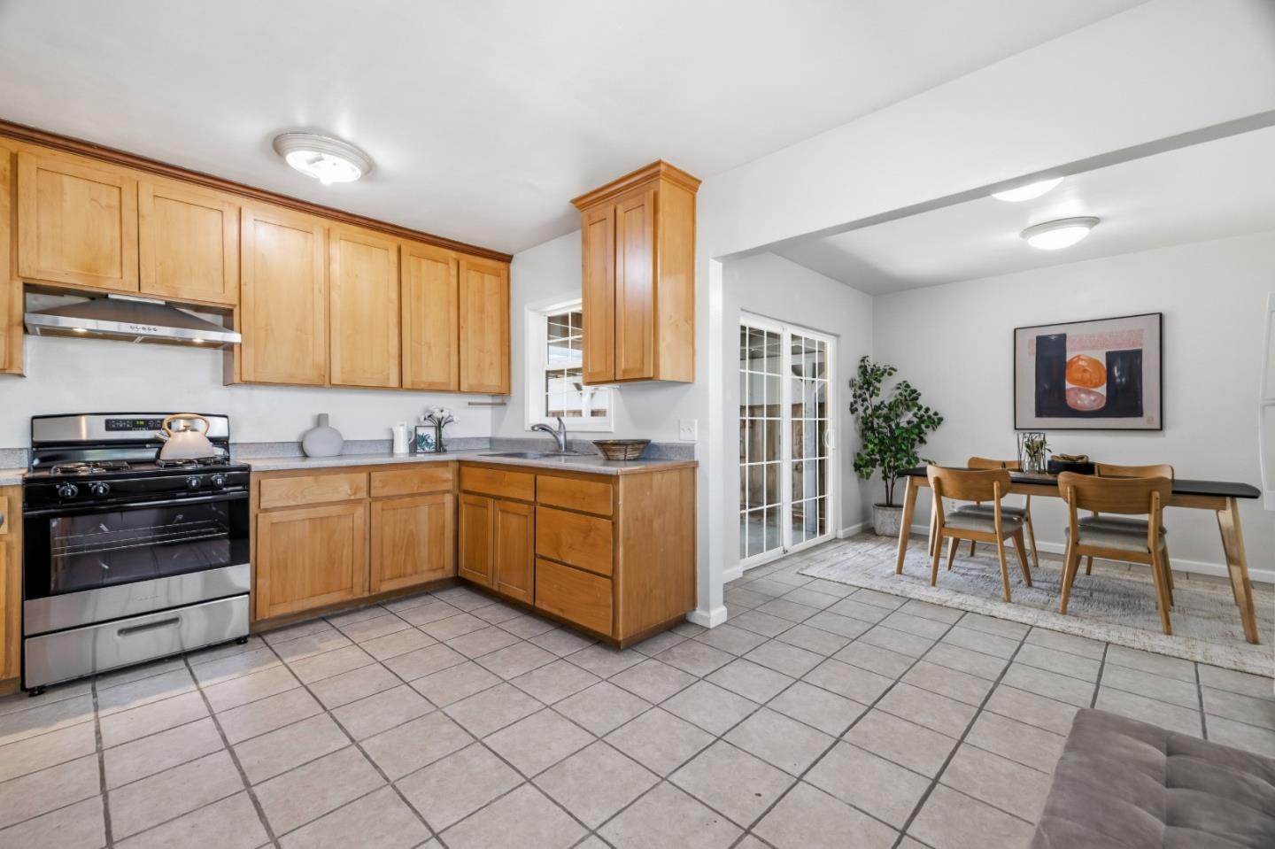 89 Santa Clara ST