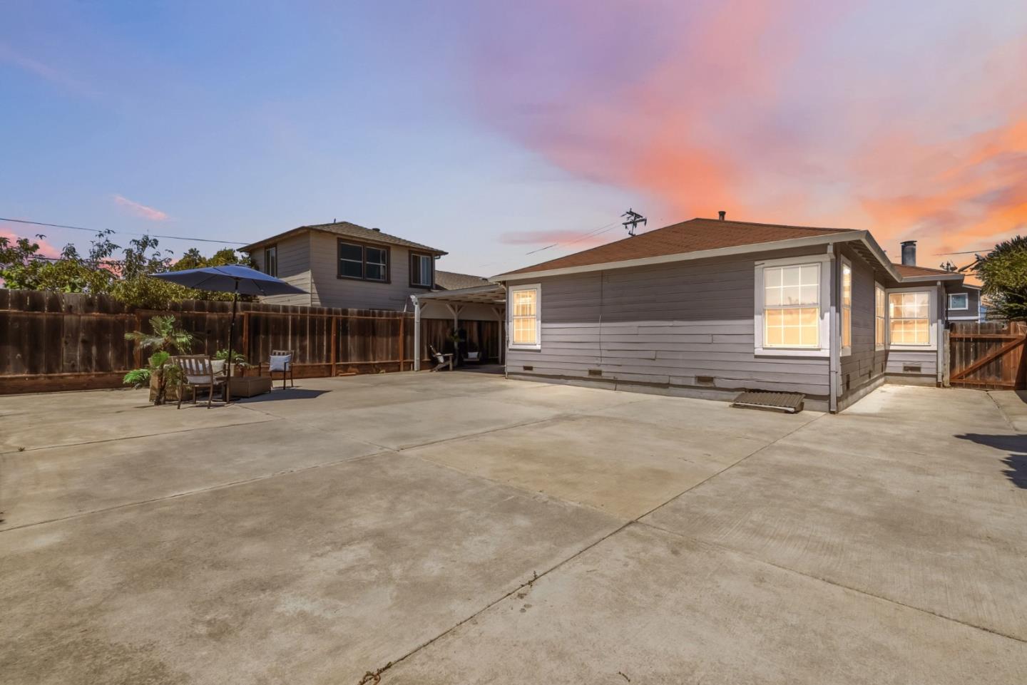 89 Santa Clara ST