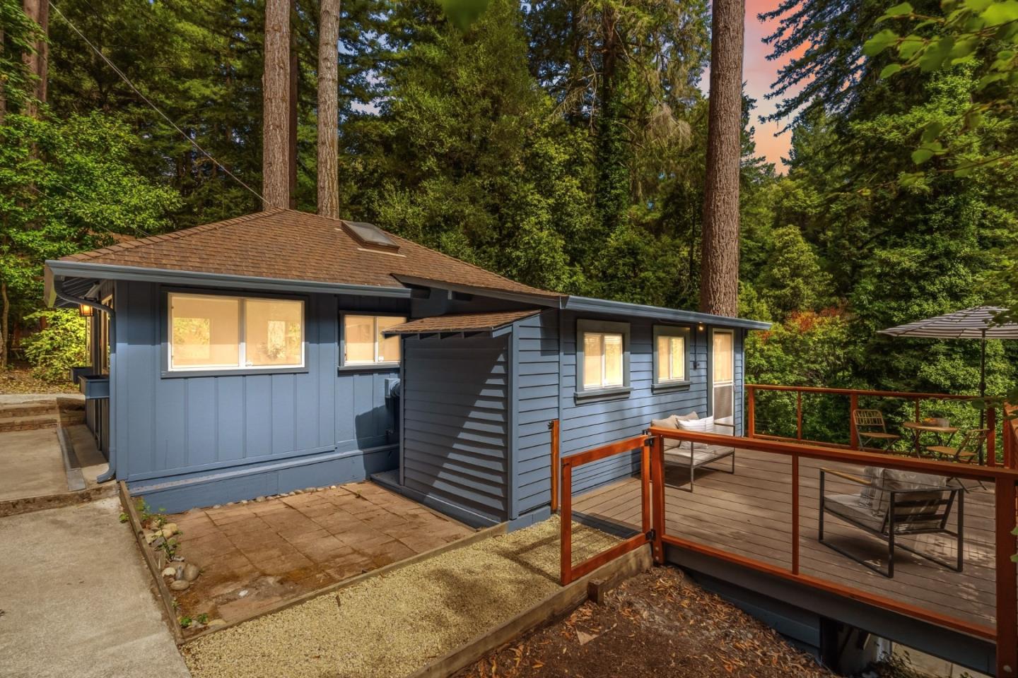 4 Glen Alpine AVE