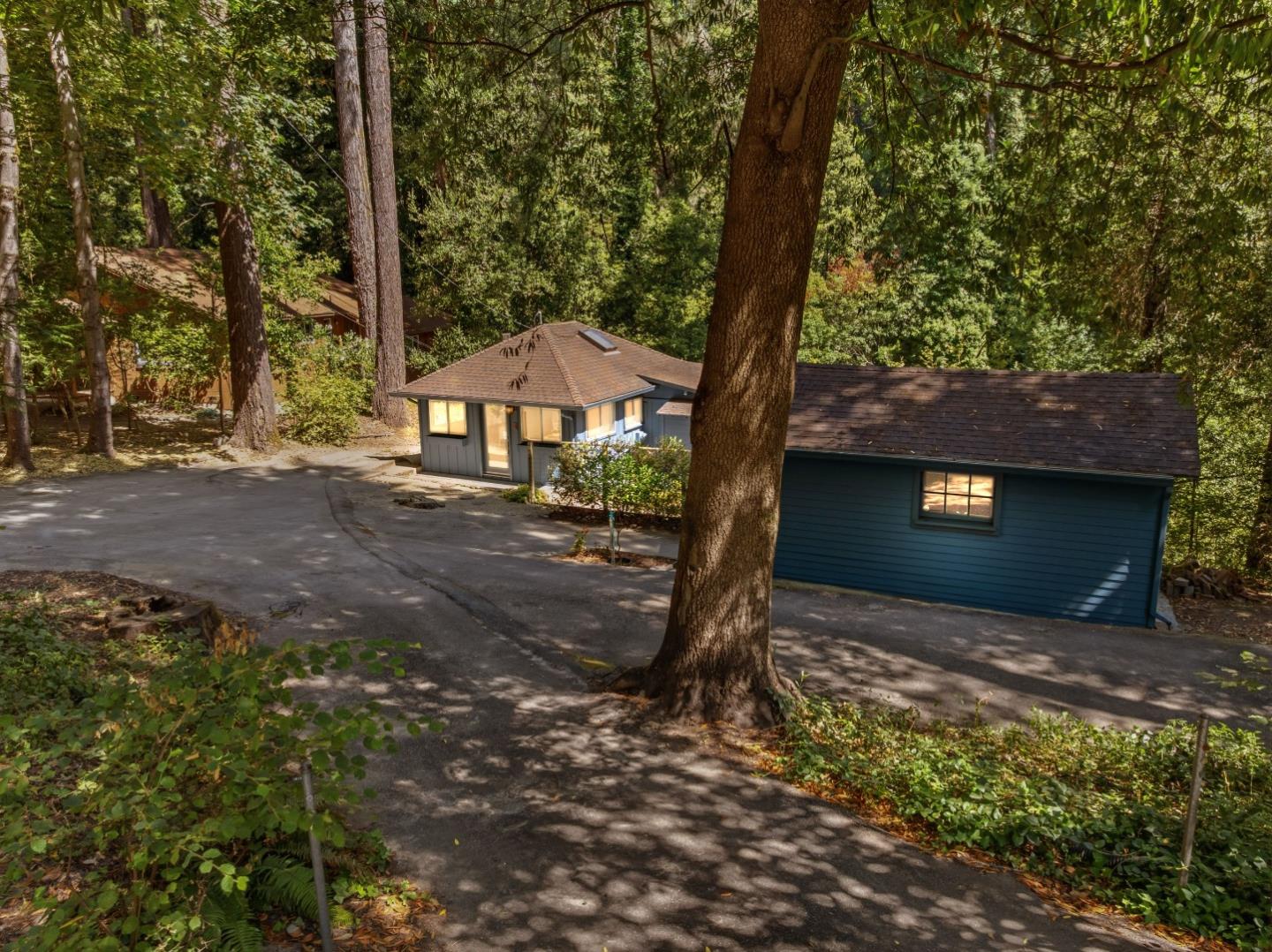 4 Glen Alpine AVE