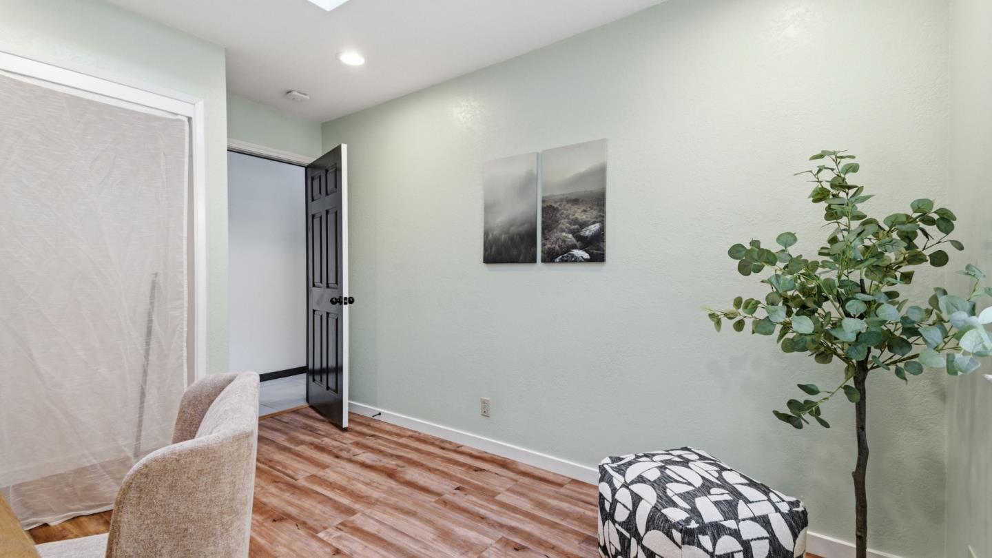 230 Orman RD