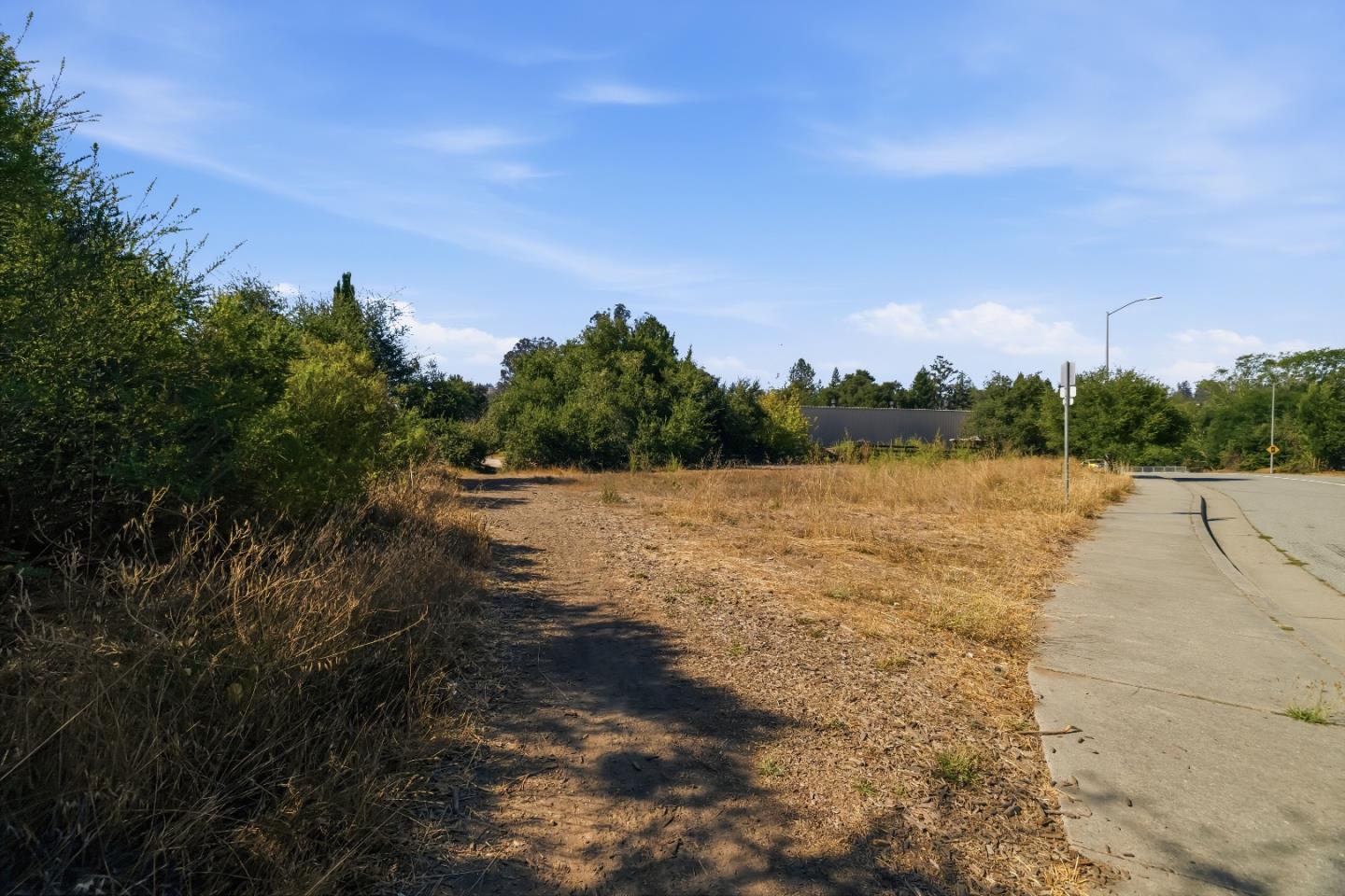 26 Skypark DR