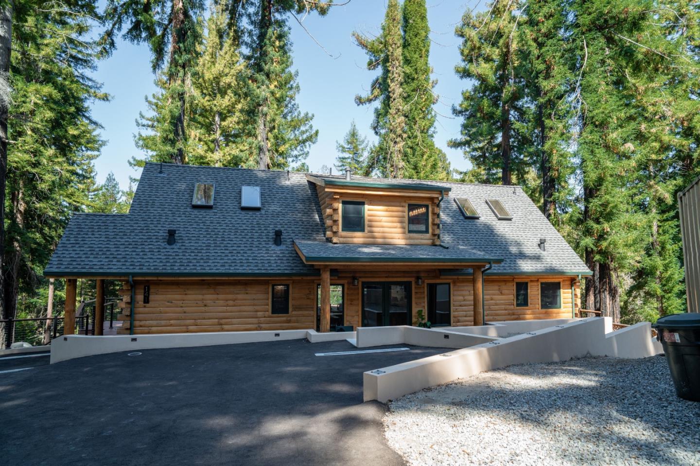 141 Aspen LN