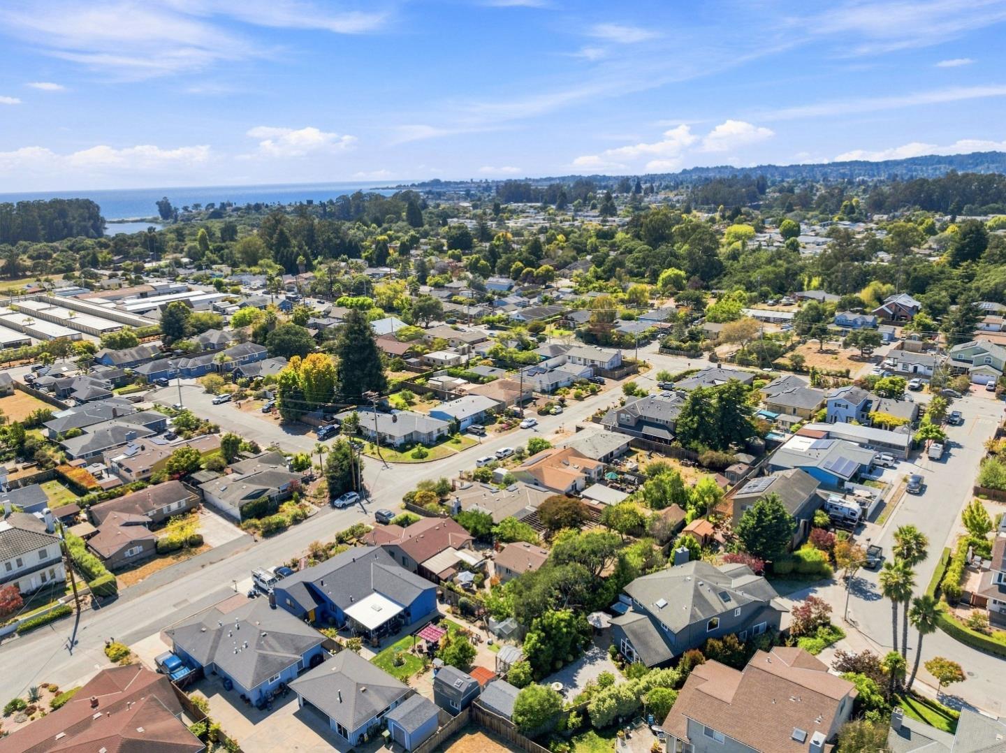 1446 Avila AVE