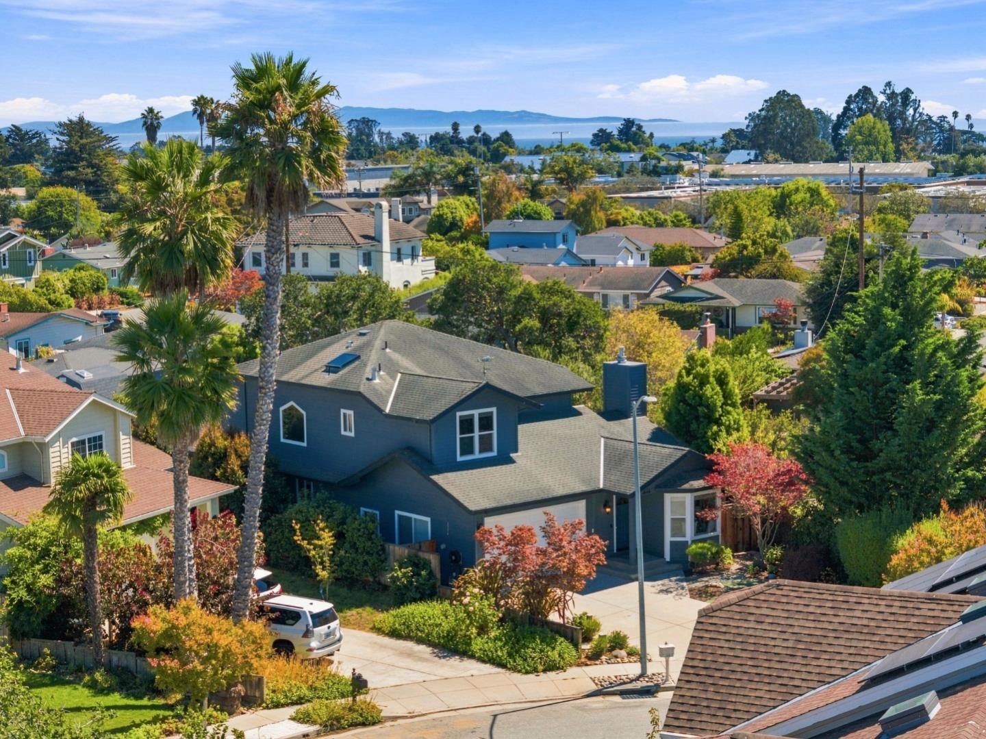 1446 Avila AVE