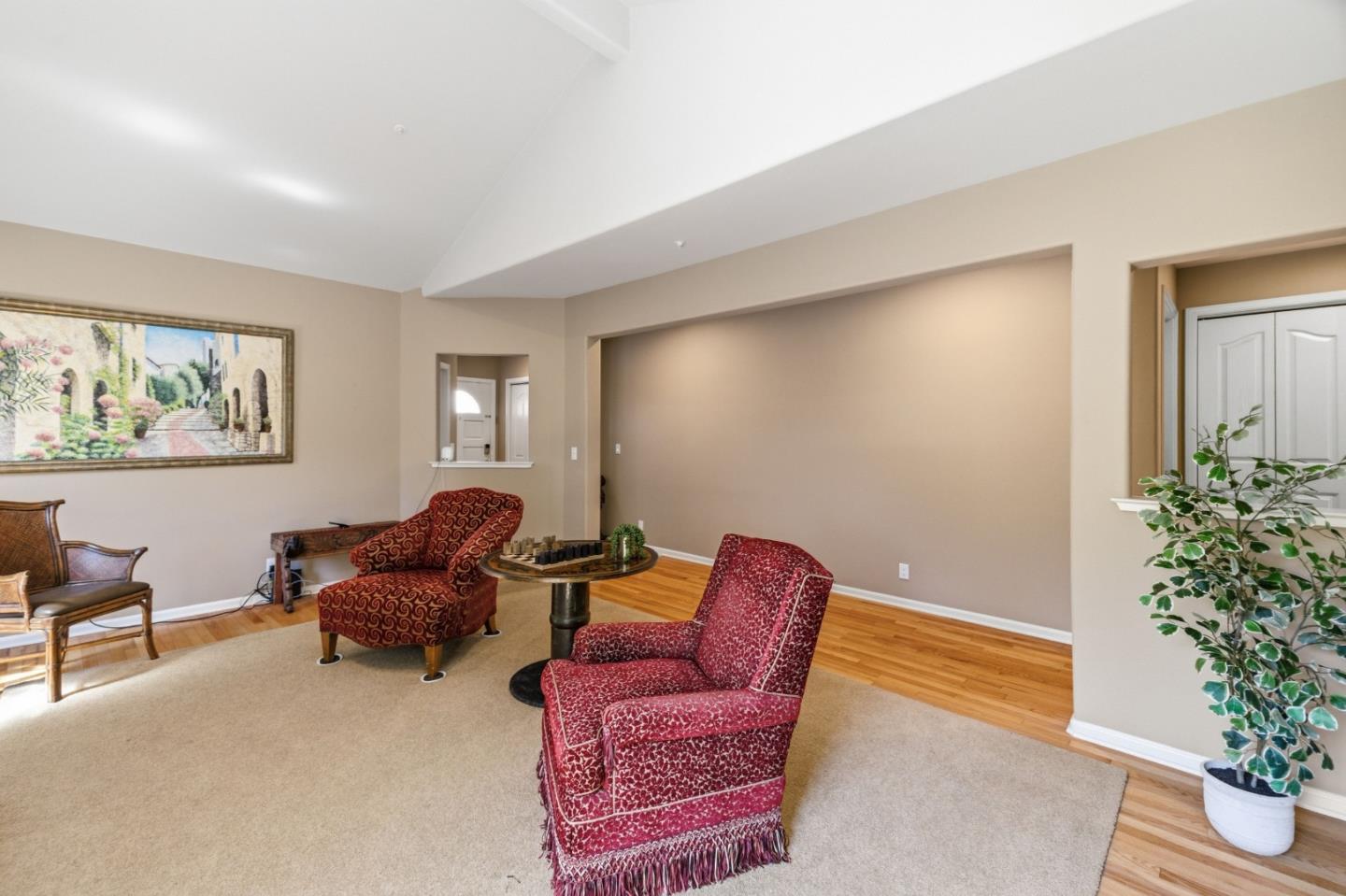 1446 Avila AVE
