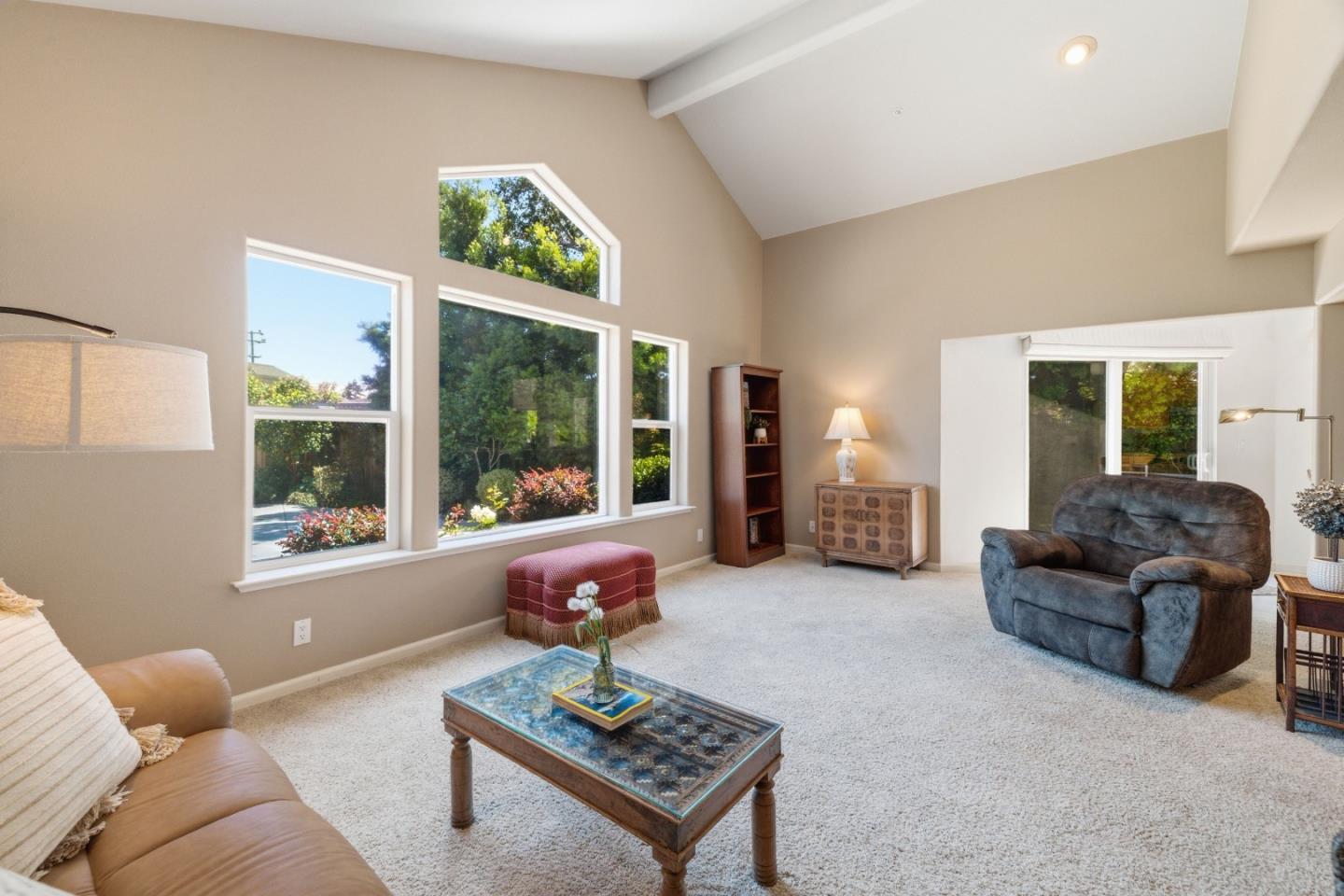1446 Avila AVE