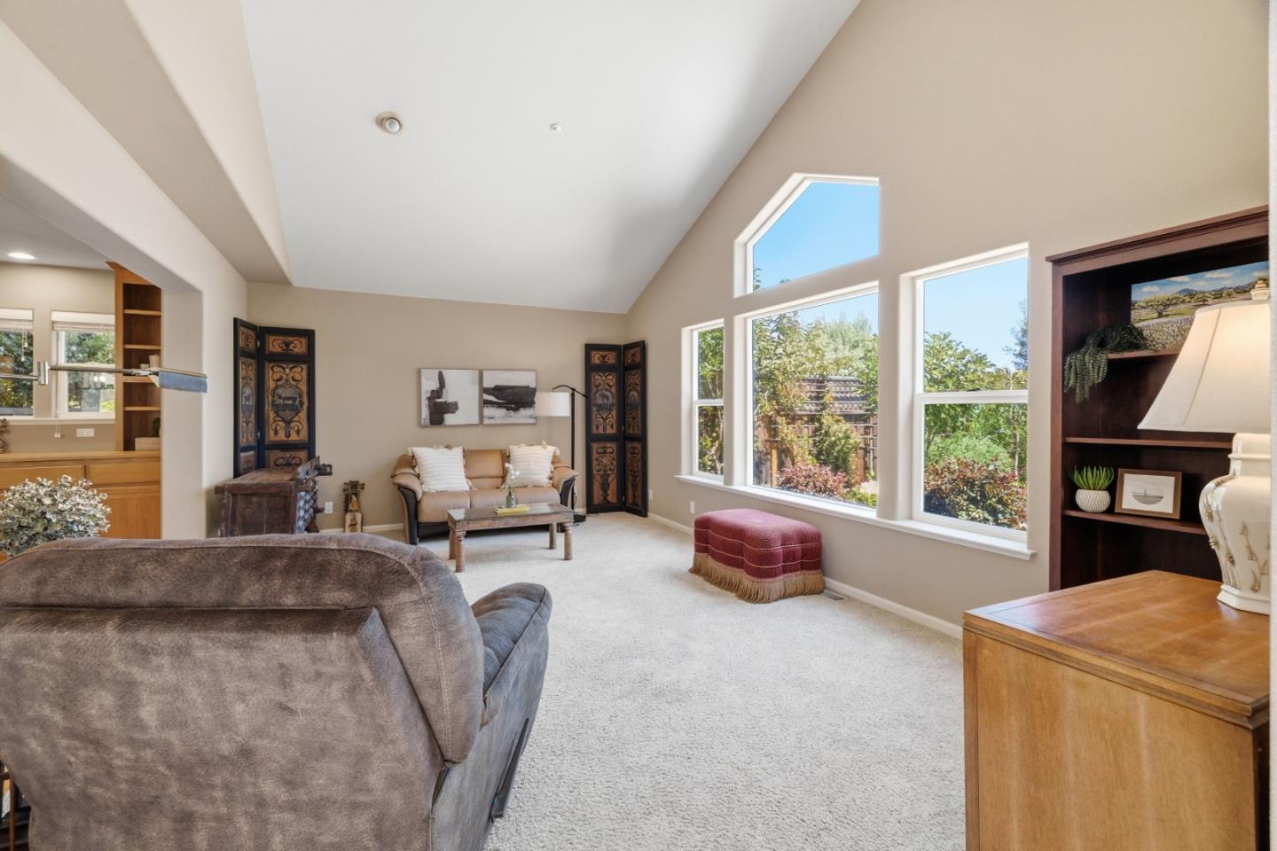1446 Avila AVE