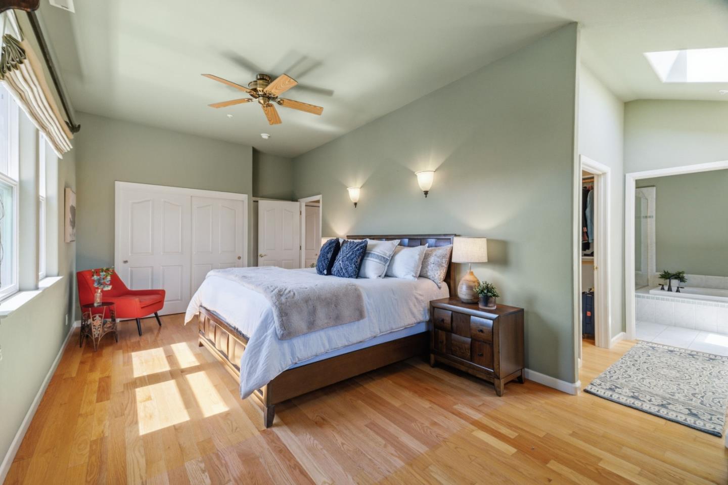 1446 Avila AVE