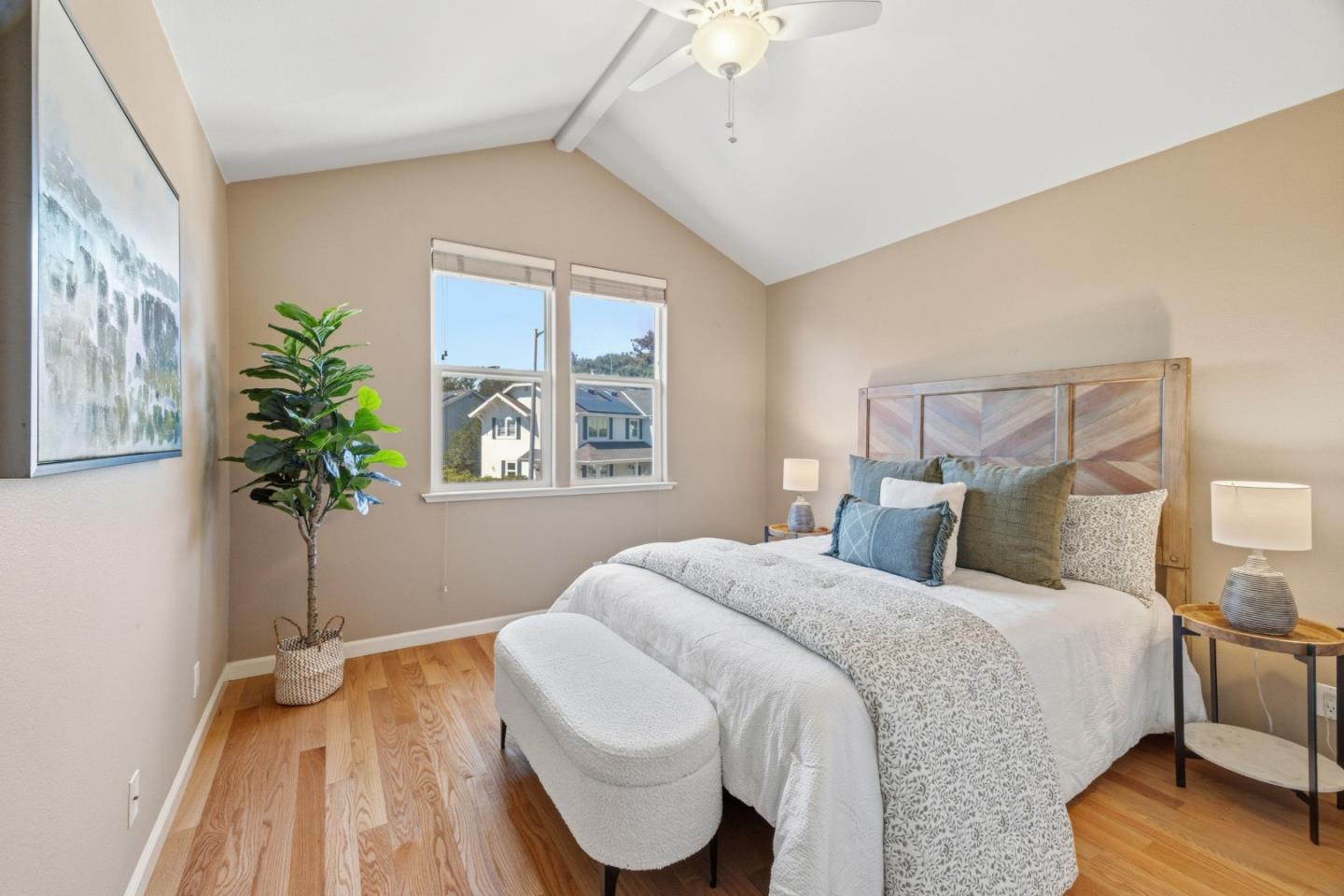 1446 Avila AVE