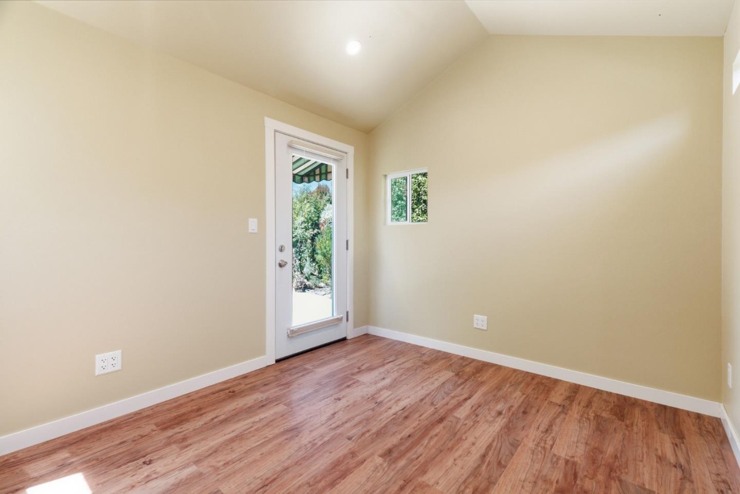 1446 Avila AVE