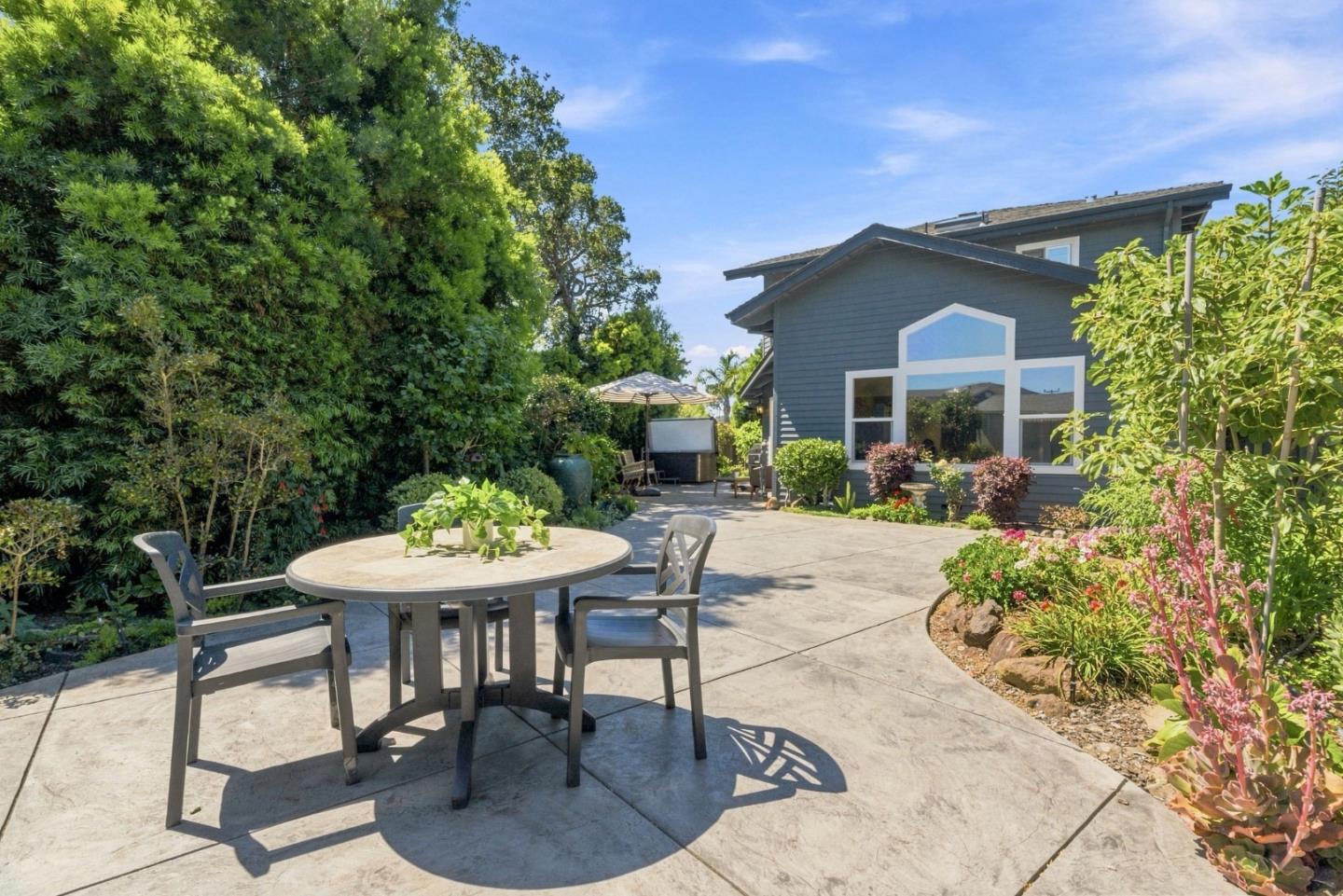 1446 Avila AVE