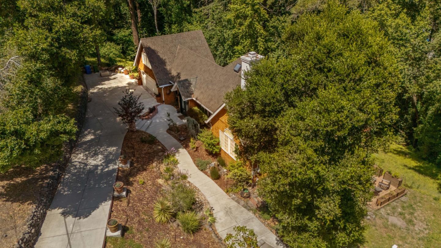 220 Miracle LN
