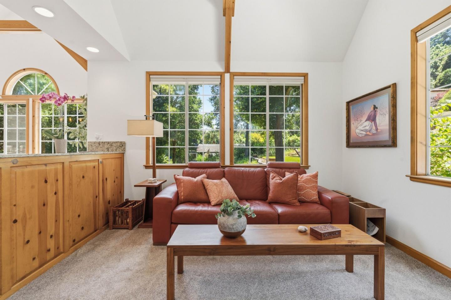 220 Miracle LN