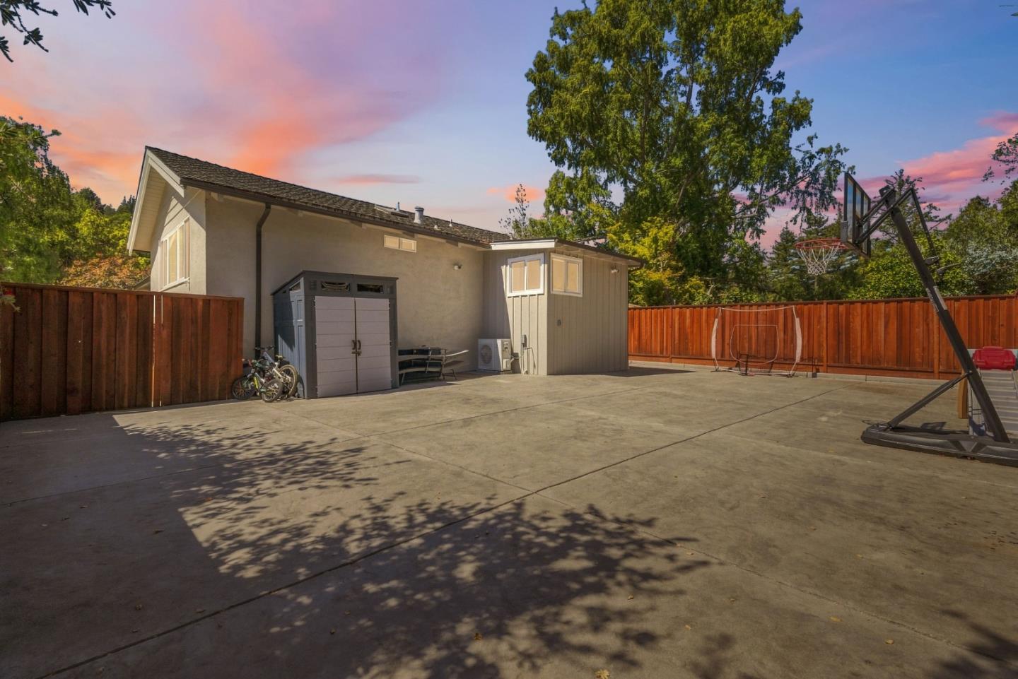 146 El Solyo Heights DR