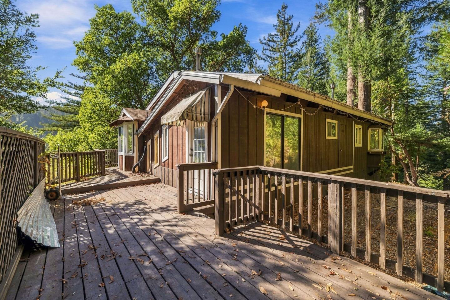 323 Tipping WAY