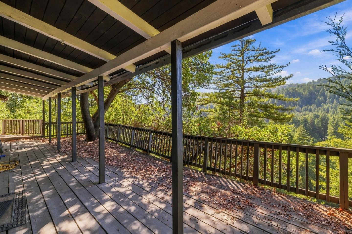 323 Tipping WAY