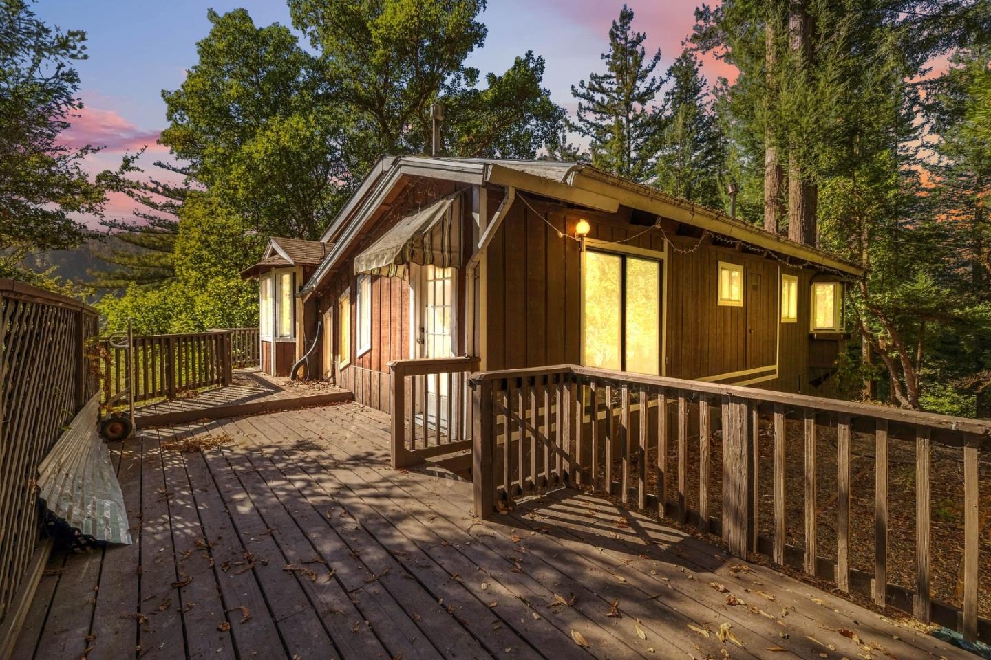 323 Tipping WAY