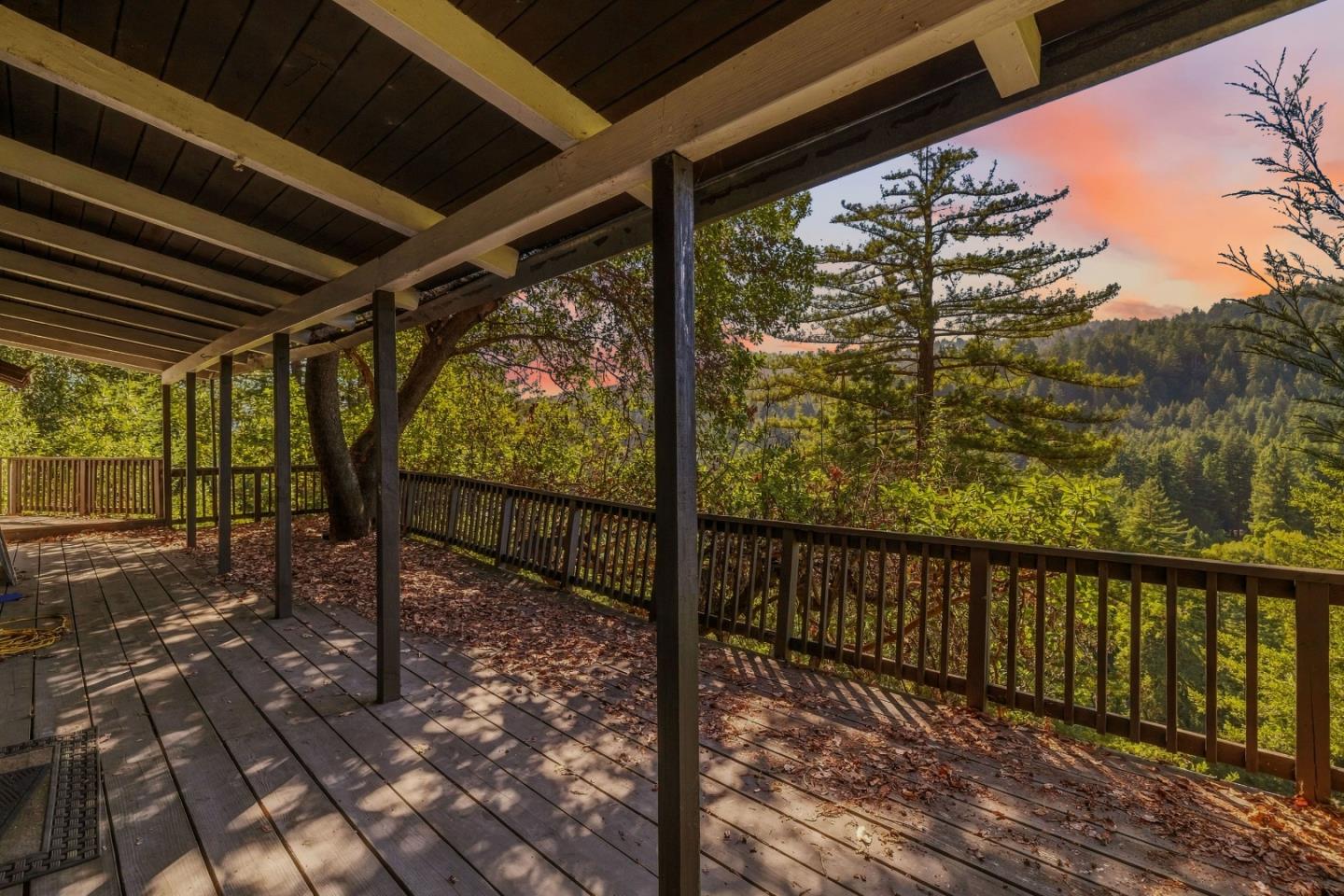 323 Tipping WAY
