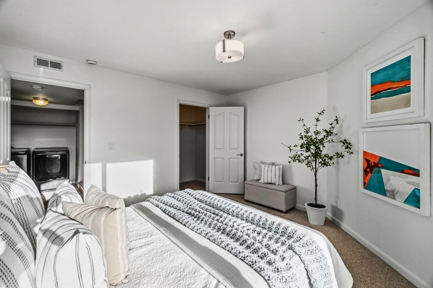 813 Isbel CT