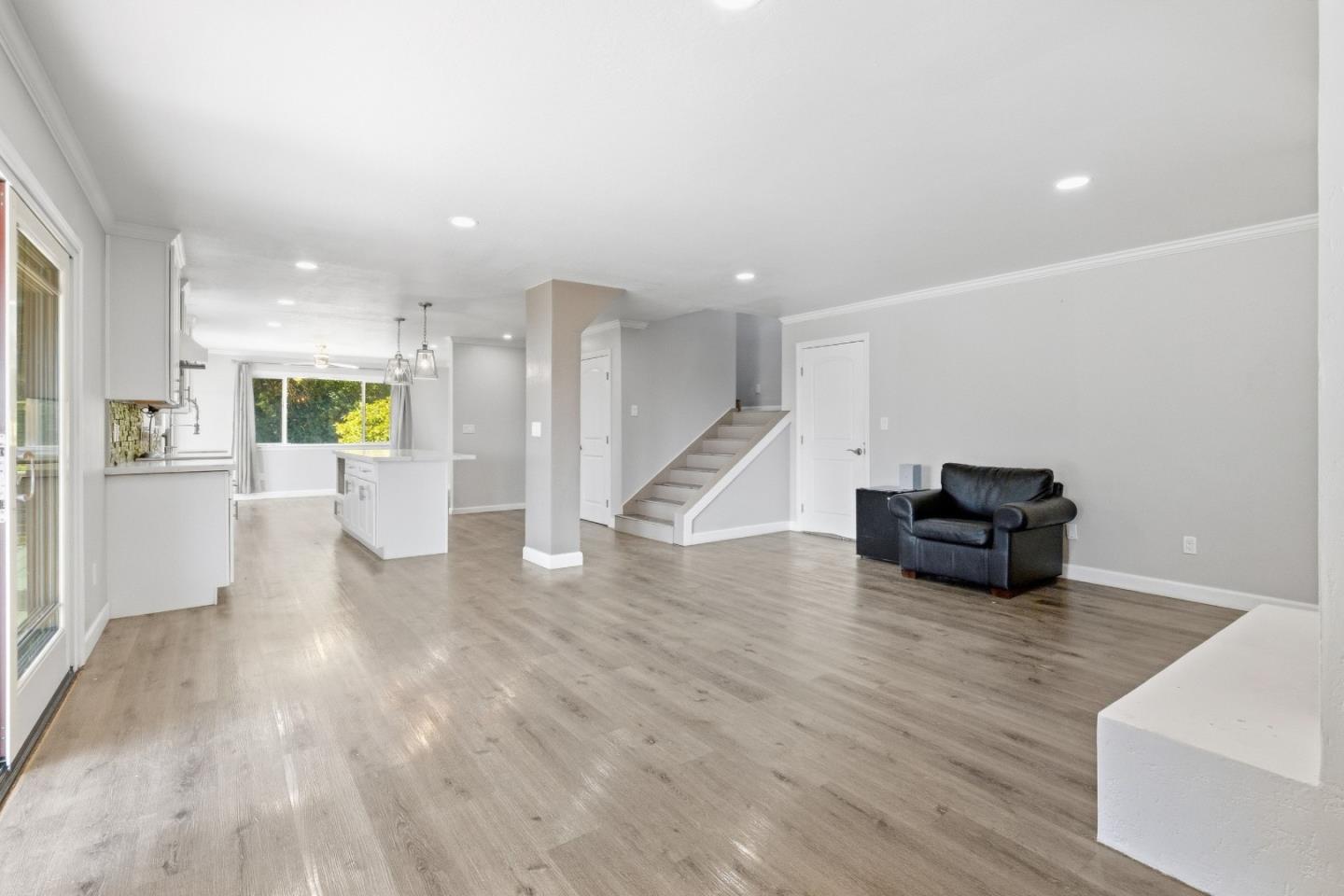 181 Spring View RD