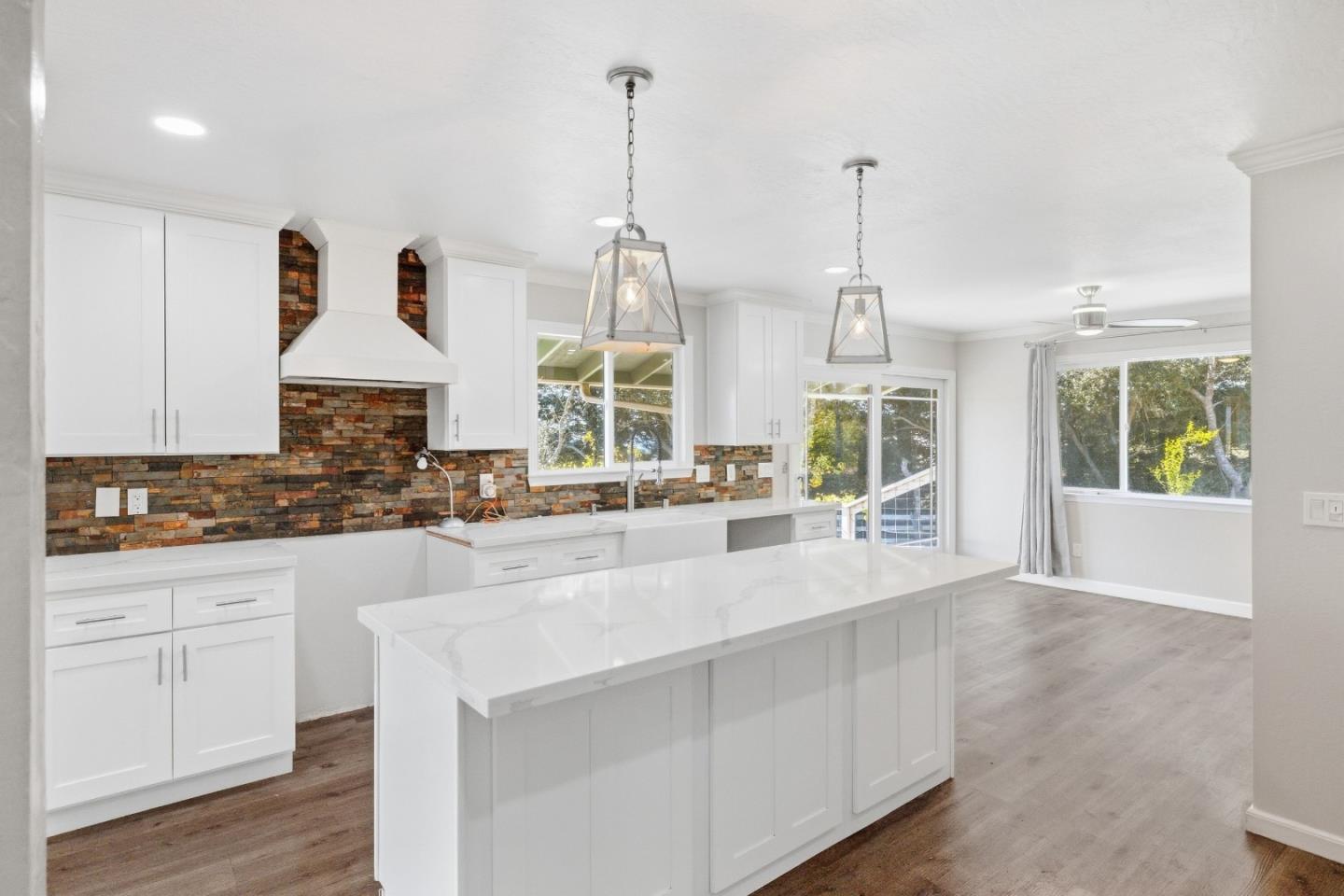 181 Spring View RD
