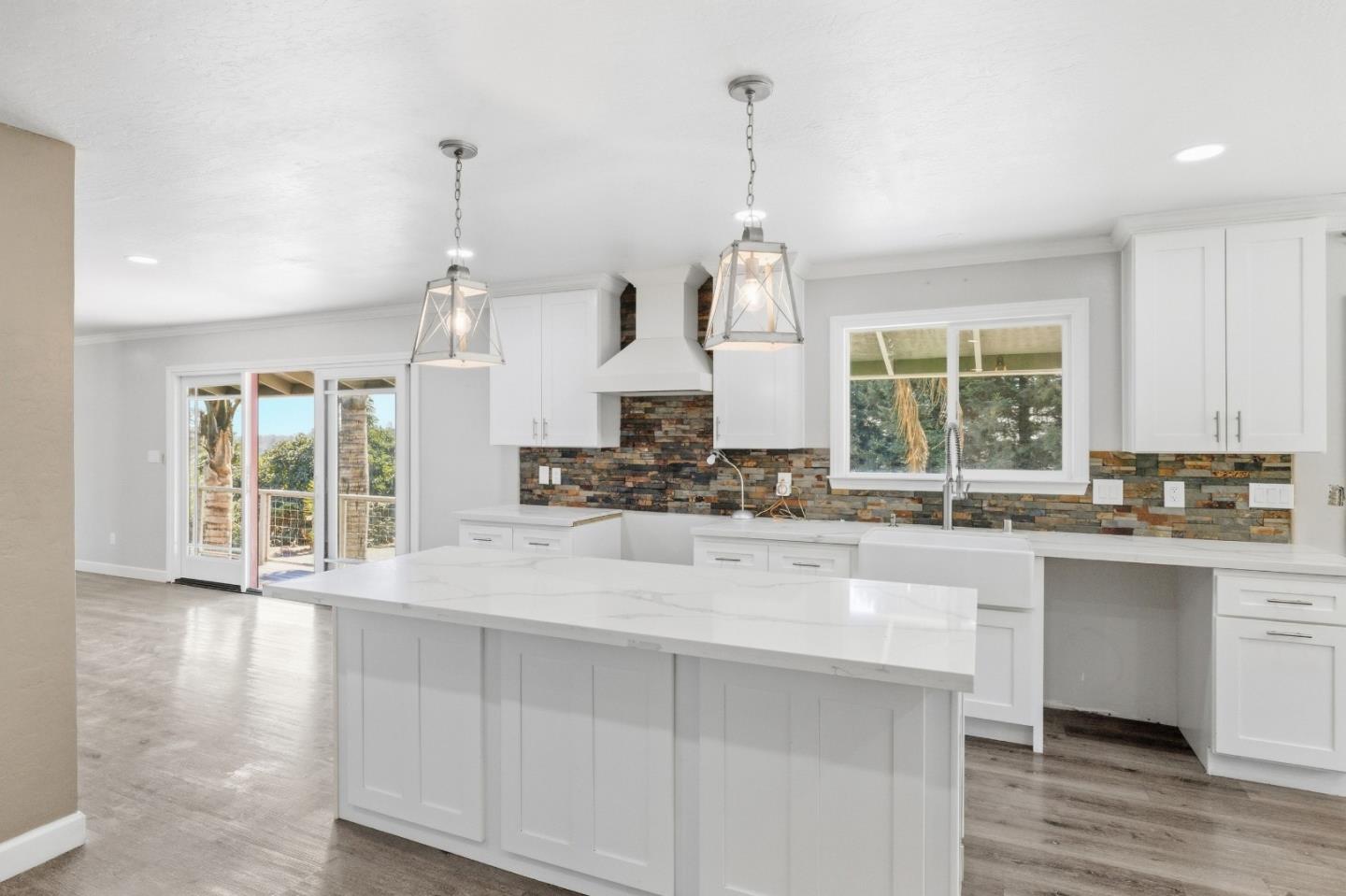181 Spring View RD
