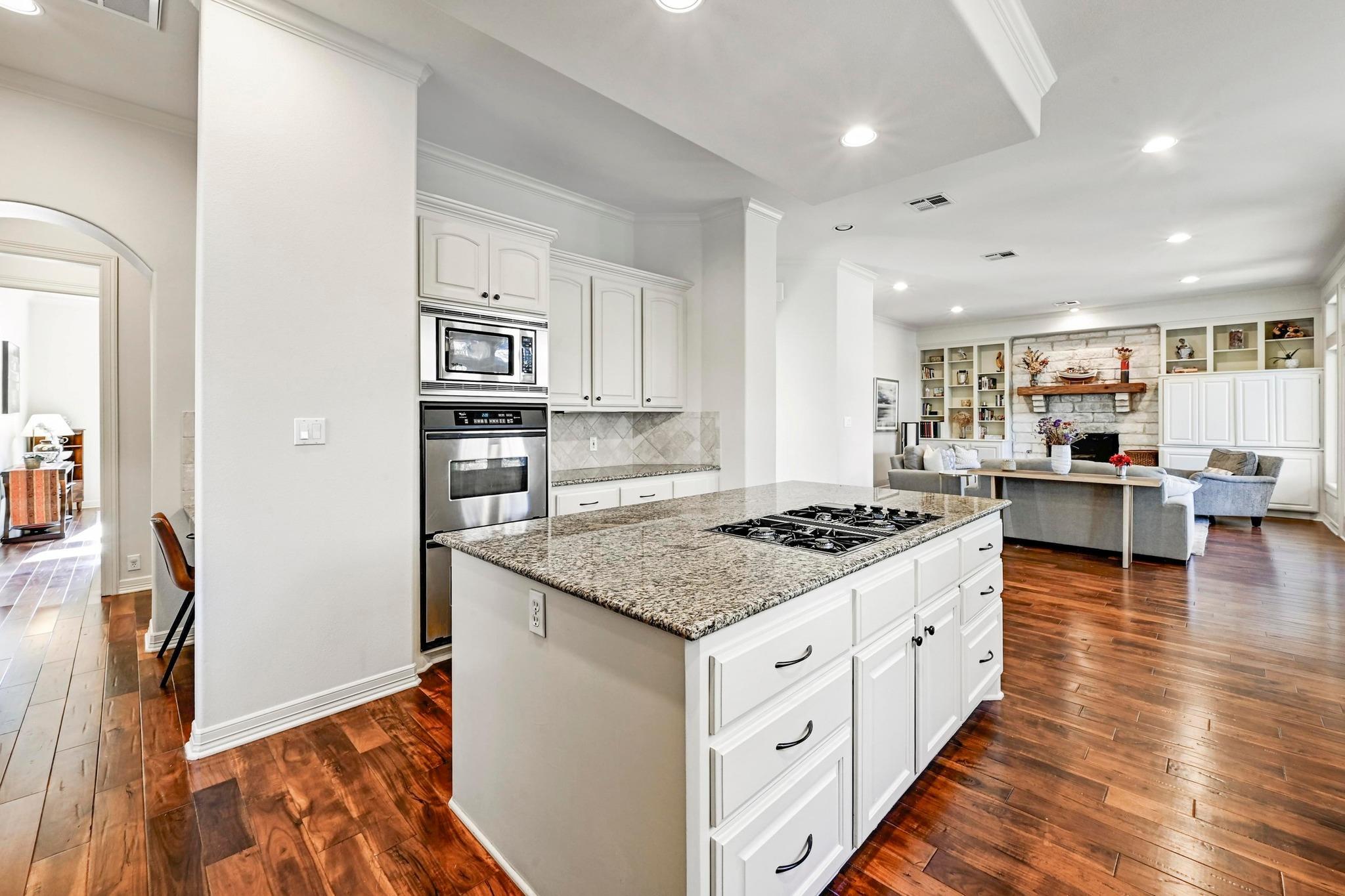 Gated Enclave in Eanes