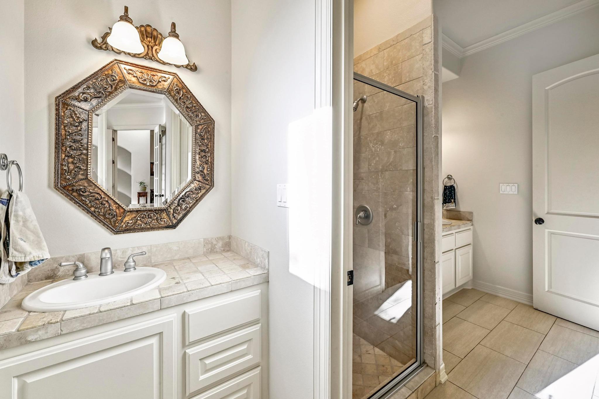 Gated Enclave in Eanes