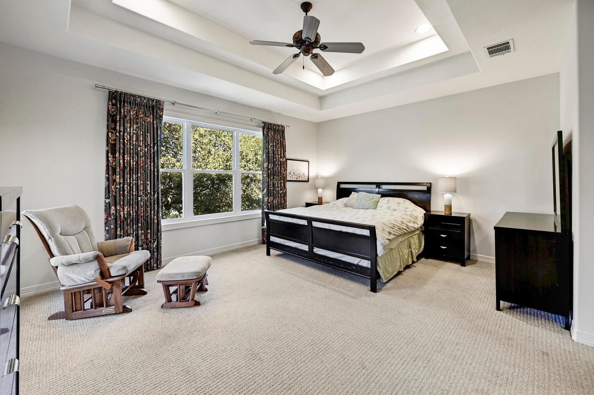 Gated Enclave in Eanes