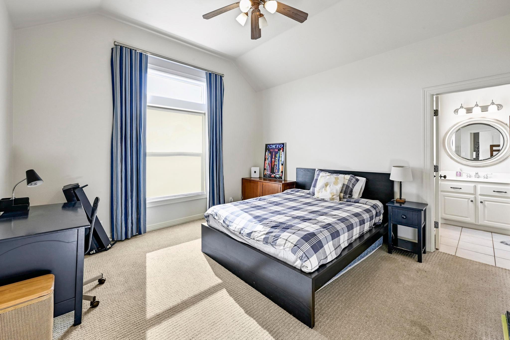 Gated Enclave in Eanes