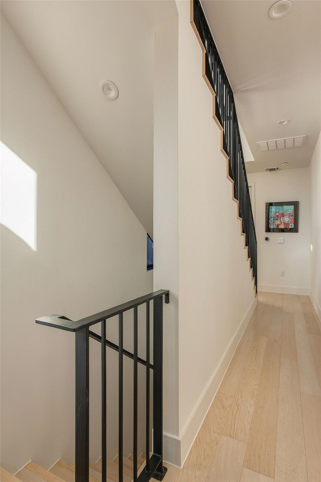 810 Theresa Ave #1