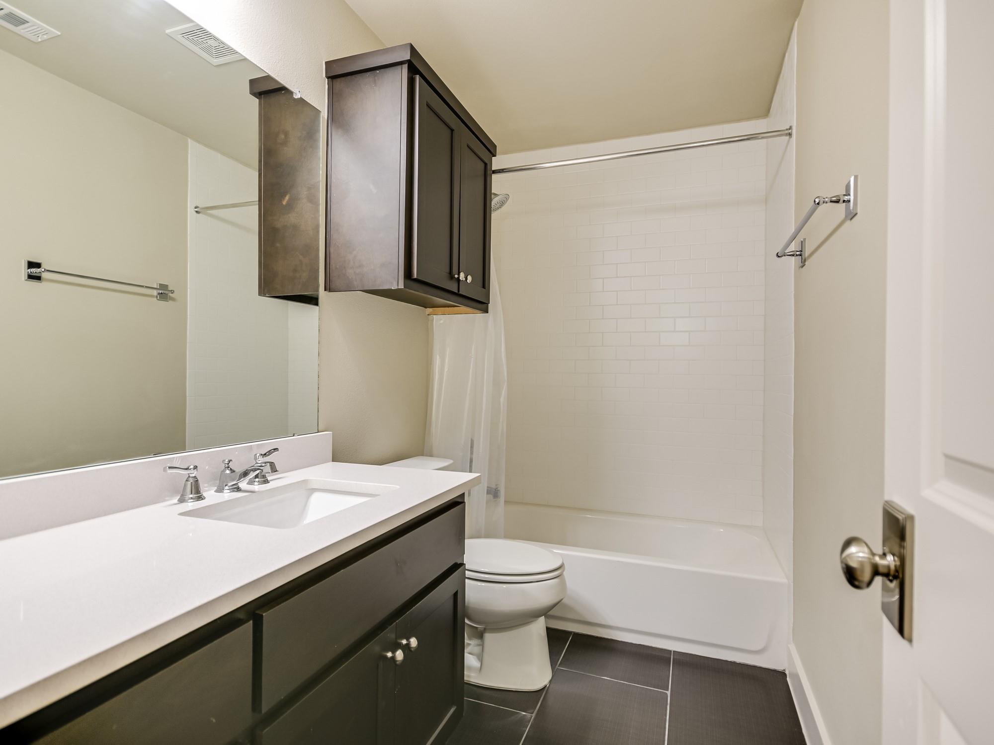 5309 William Holland Ave #8