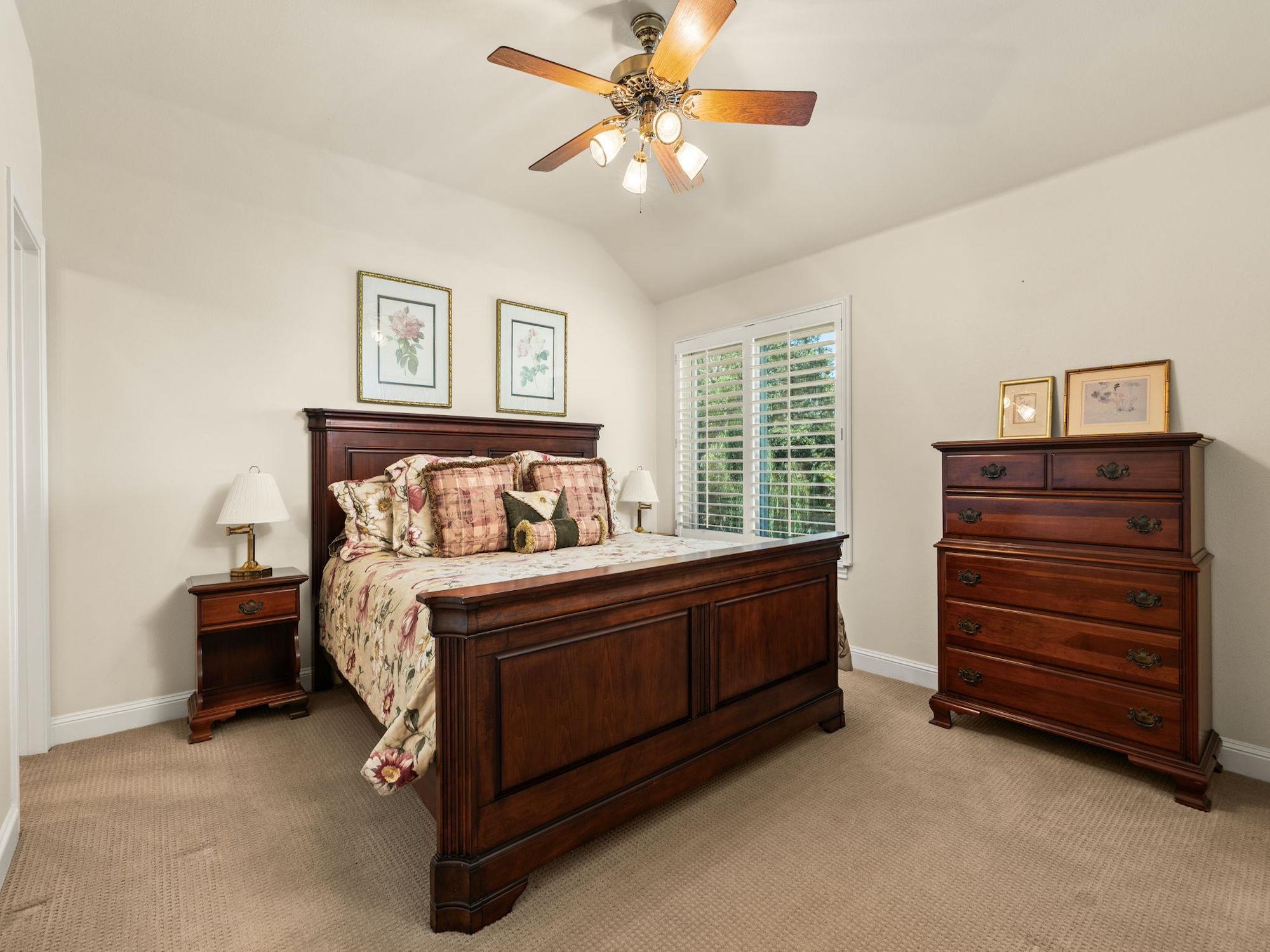 5708 Long CT